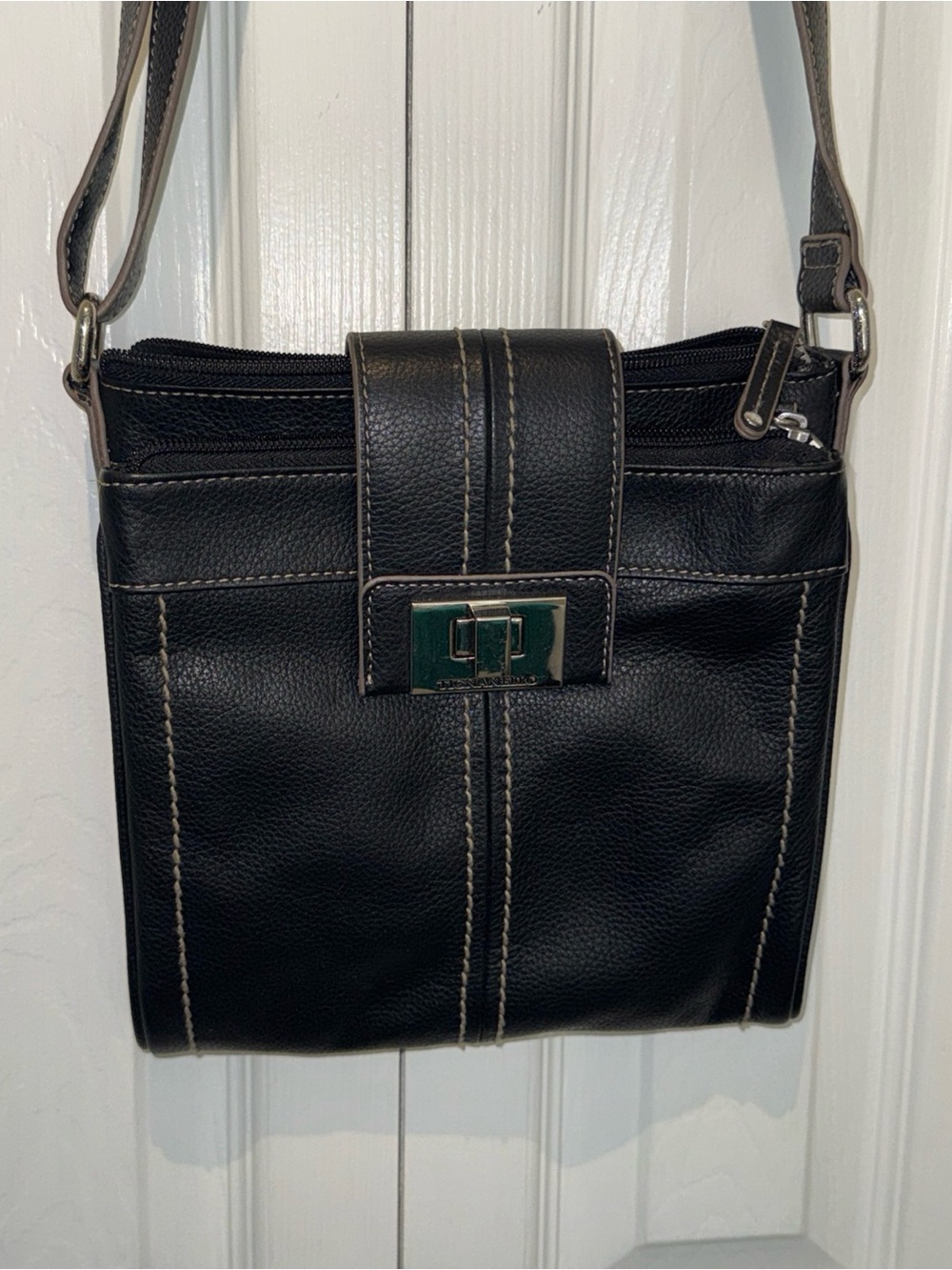 Tignanello Black Leather Crossbody Bag with Contrast Stitching